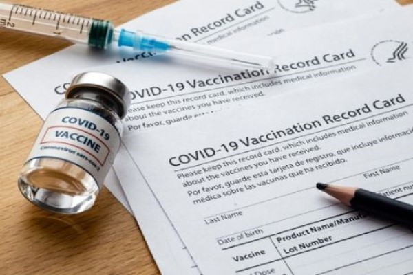 Γκάγκα: Δεν θα χρειαστούμε ξανά τα πιστοποιητικά εμβολιασμού